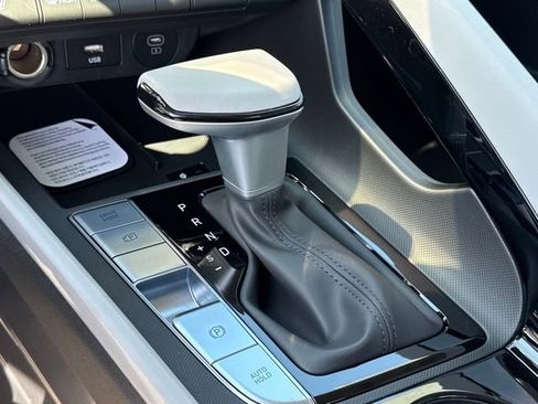 New 2026 Hyundai Elantra Limited FWD image 13