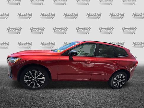 Used 2024 Volvo XC60 B5 Core w/ Protection Package AWD/4WD image 11