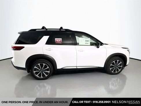 New 2026 Nissan Pathfinder Platinum AWD/4WD image 4