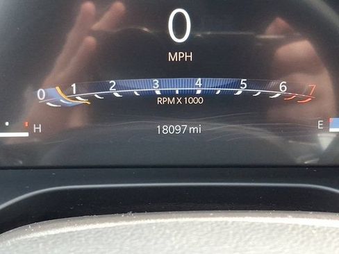 Used 2024 Jeep Grand Cherokee Altitude AWD/4WD image 24