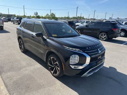 Used 2022 Mitsubishi Outlander SE image 21