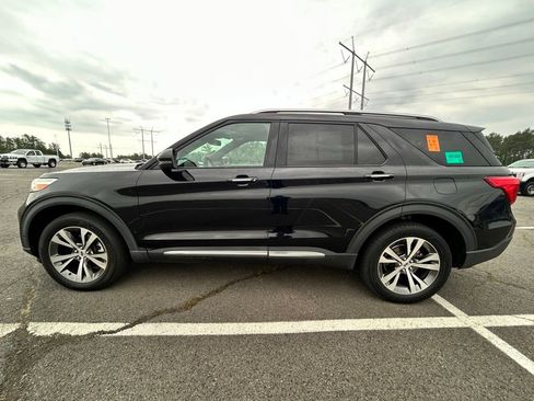 Used 2020 Ford Explorer Platinum w/ Premium Technology Package AWD/4WD image 5
