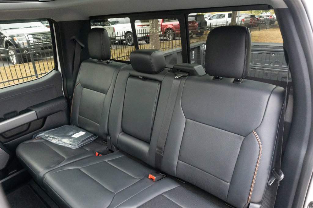Used 2026 Ford F250 Lariat w/ Lariat Ultimate Package AWD/4WD image 27