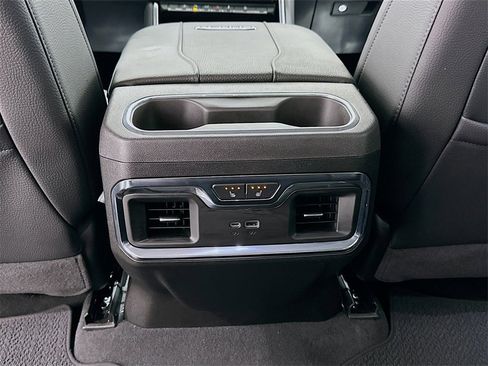 Used 2025 GMC Sierra 2500 Denali w/ Denali Reserve Package image 27