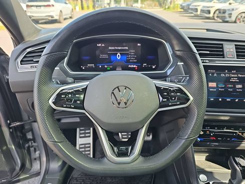 Used 2024 Volkswagen Tiguan SE R-Line AWD/4WD image 17