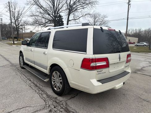 Used 2008 Lincoln Navigator L 4WD image 7