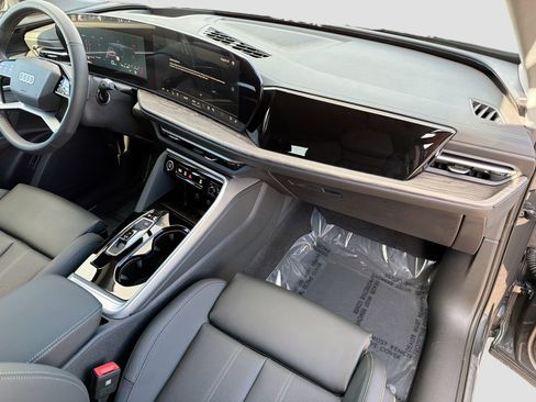 New 2025 Audi Q5 Premium Plus image 14