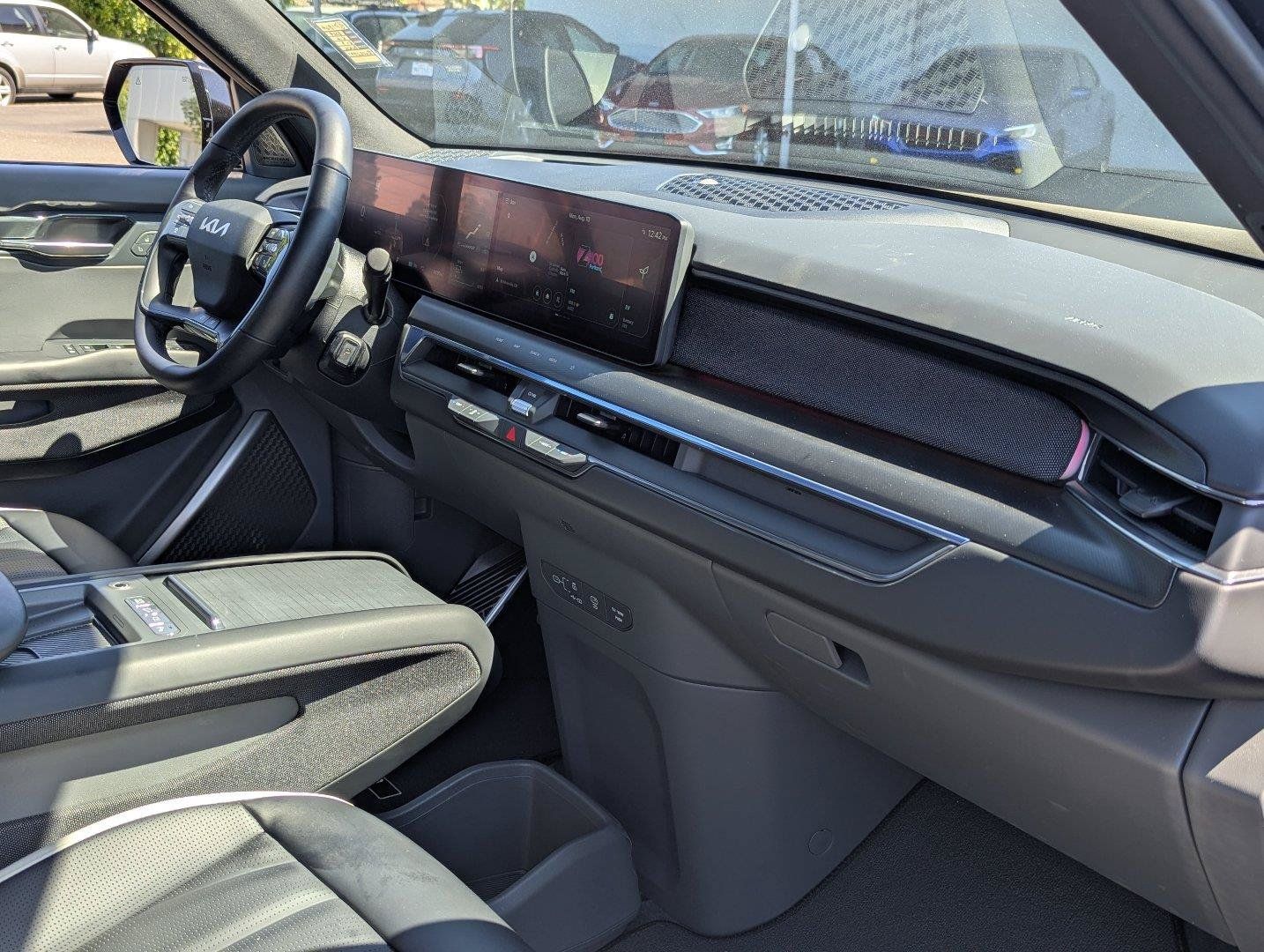 Used 2024 Kia EV9 GT-Line AWD/4WD image 48