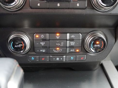 Used 2020 Ford F150 Raptor w/ Equipment Group 802A Luxury image 28