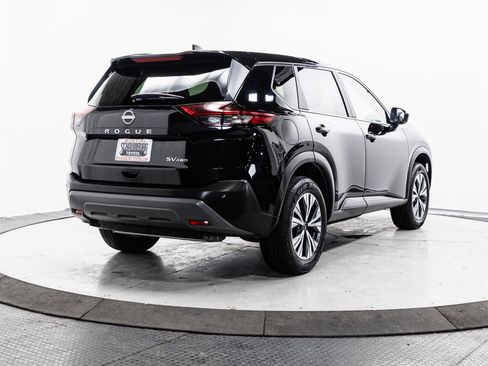 Used 2023 Nissan Rogue SV image 10