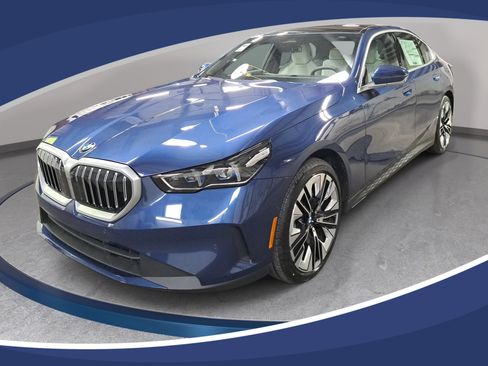 New 2026 BMW 530i xDrive w/ Premium Package AWD/4WD image 1