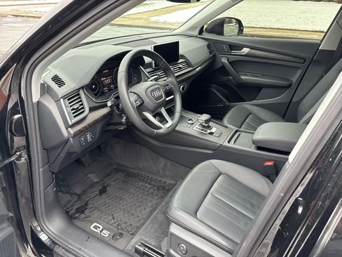 Used 2019 Audi Q5 2.0T Premium Plus w/ Premium Plus Package image 9