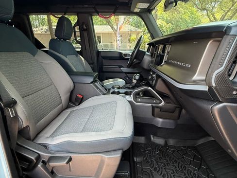 Used 2022 Ford Bronco Outer Banks w/ Sasquatch Package AWD/4WD image 15