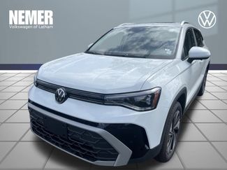 New 2025 Volkswagen Taos SE 360° Tour