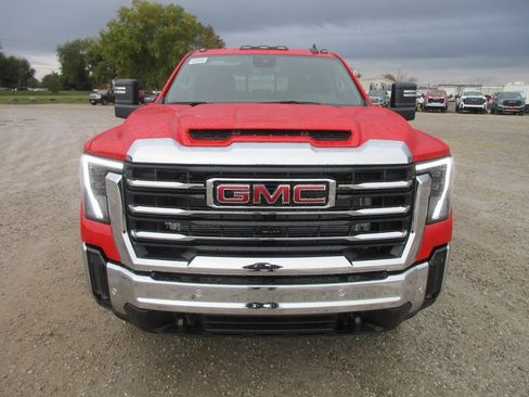 New 2026 GMC Sierra 3500 SLE w/ SLE Value Package image 12