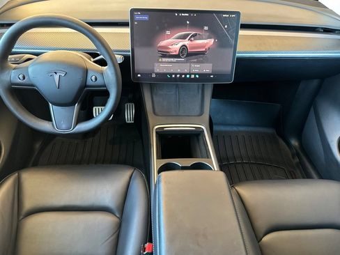 Used 2024 Tesla Model Y Performance AWD/4WD image 14
