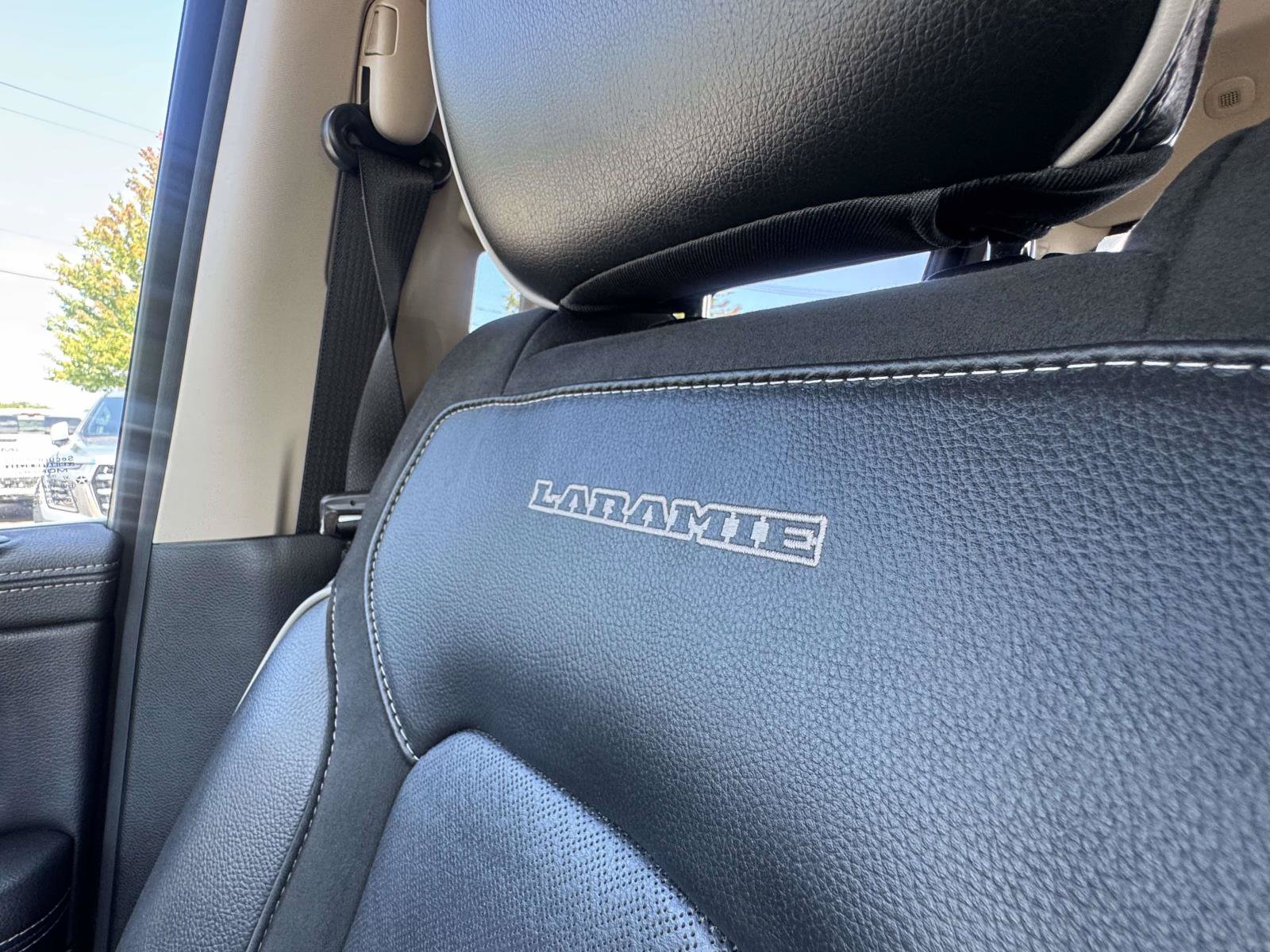 Used 2020 RAM 1500 Laramie AWD/4WD image 35