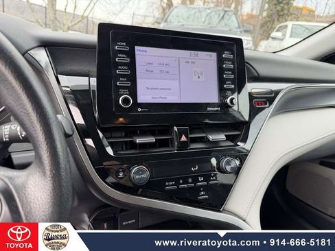 Used 2022 Toyota Camry LE w/ Carpet Mat Package (TMS) image 21