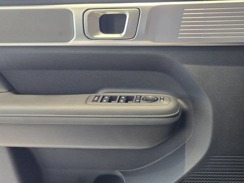 Used 2026 Hyundai Santa Fe SEL FWD image 17