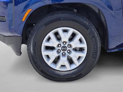 Used 2023 Nissan Frontier SV RWD image 23