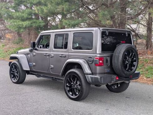 Certified 2025 Jeep Wrangler Unlimited Sahara w/ Safety Group AWD/4WD image 7
