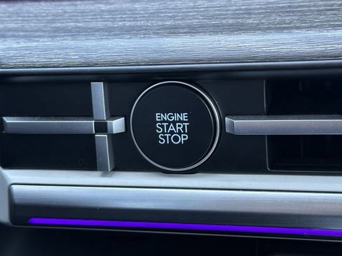 Used 2024 Hyundai Santa Fe Limited image 22