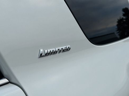 Used 2017 Toyota 4Runner Limited image 39