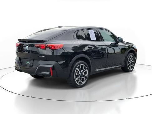 Used 2026 BMW X2 xDrive28i AWD/4WD image 4