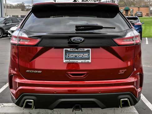 Used 2020 Ford Edge ST w/ Equipment Group 401A AWD/4WD image 9