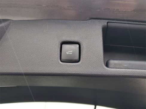 Used 2022 Ford Escape SEL image 28