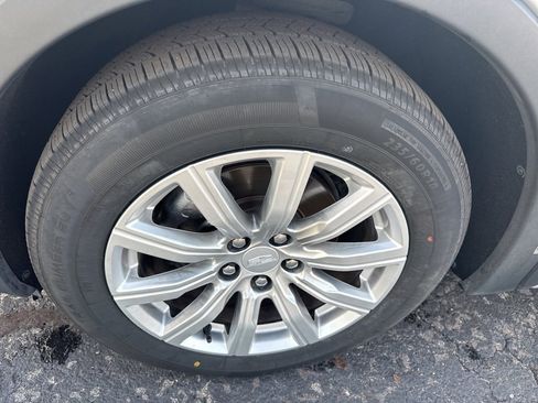 Used 2020 Cadillac XT4 Premium Luxury image 3