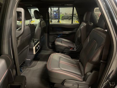 Used 2024 Ford Expedition Max Limited AWD/4WD image 14