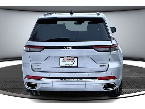 Certified 2025 Jeep Grand Cherokee Overland w/ Luxury Tech Group IV image 5