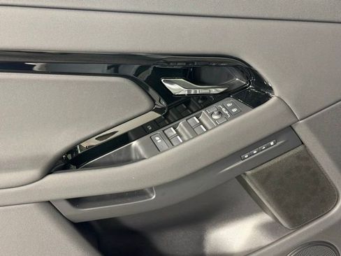 New 2026 Land Rover Range Rover Evoque S AWD/4WD image 12