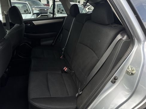 Used 2018 Subaru Outback 2.5i Premium image 22