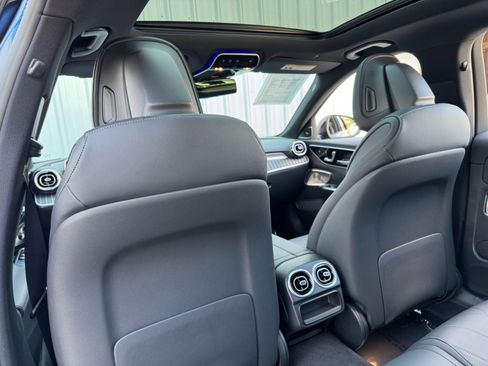 Used 2024 Mercedes-Benz C 36 AMG S image 44