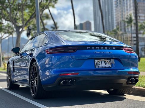 Used 2017 Porsche Panamera Turbo AWD/4WD image 3