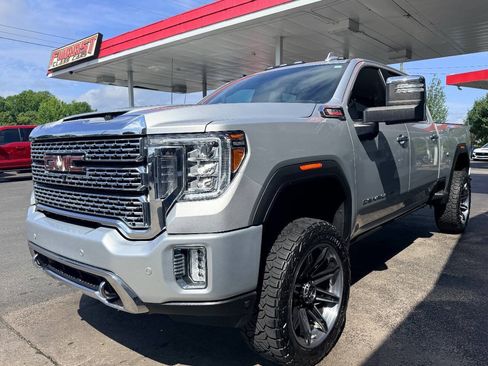 Used 2023 GMC Sierra 2500 Denali w/ Denali Ultimate Package AWD/4WD image 20