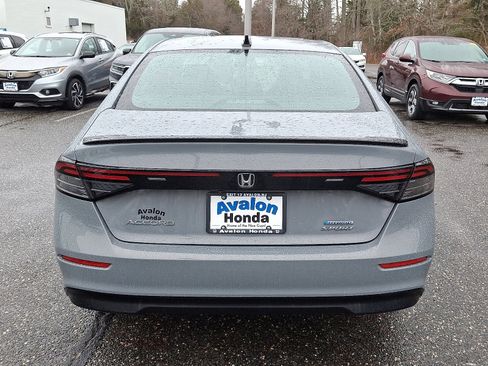 Used 2023 Honda Accord Sport image 5