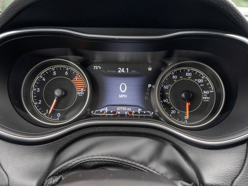 Used 2019 Jeep Cherokee High Altitude AWD/4WD image 13