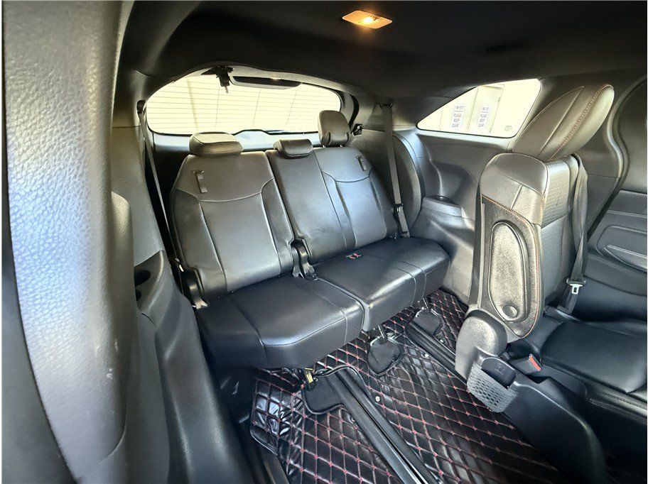 Used 2021 Toyota Sienna XSE FWD image 14