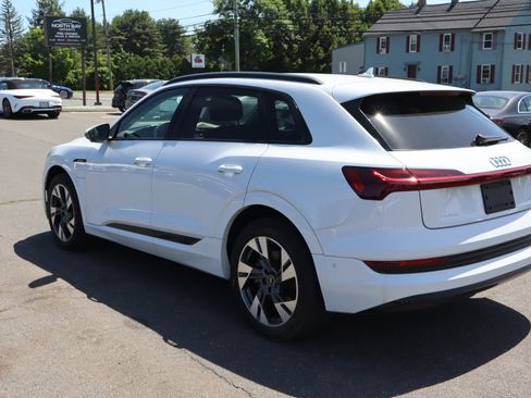 Used 2021 Audi e-tron Premium w/ Convenience Plus Package AWD/4WD image 7