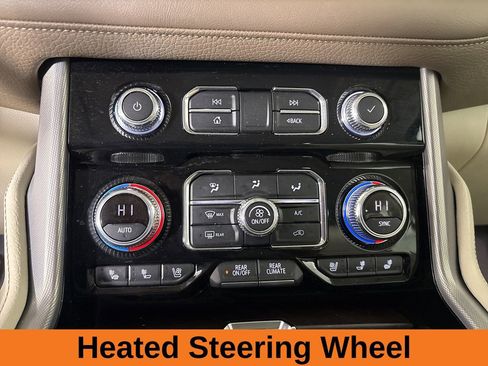 Used 2021 GMC Yukon XL Denali image 18