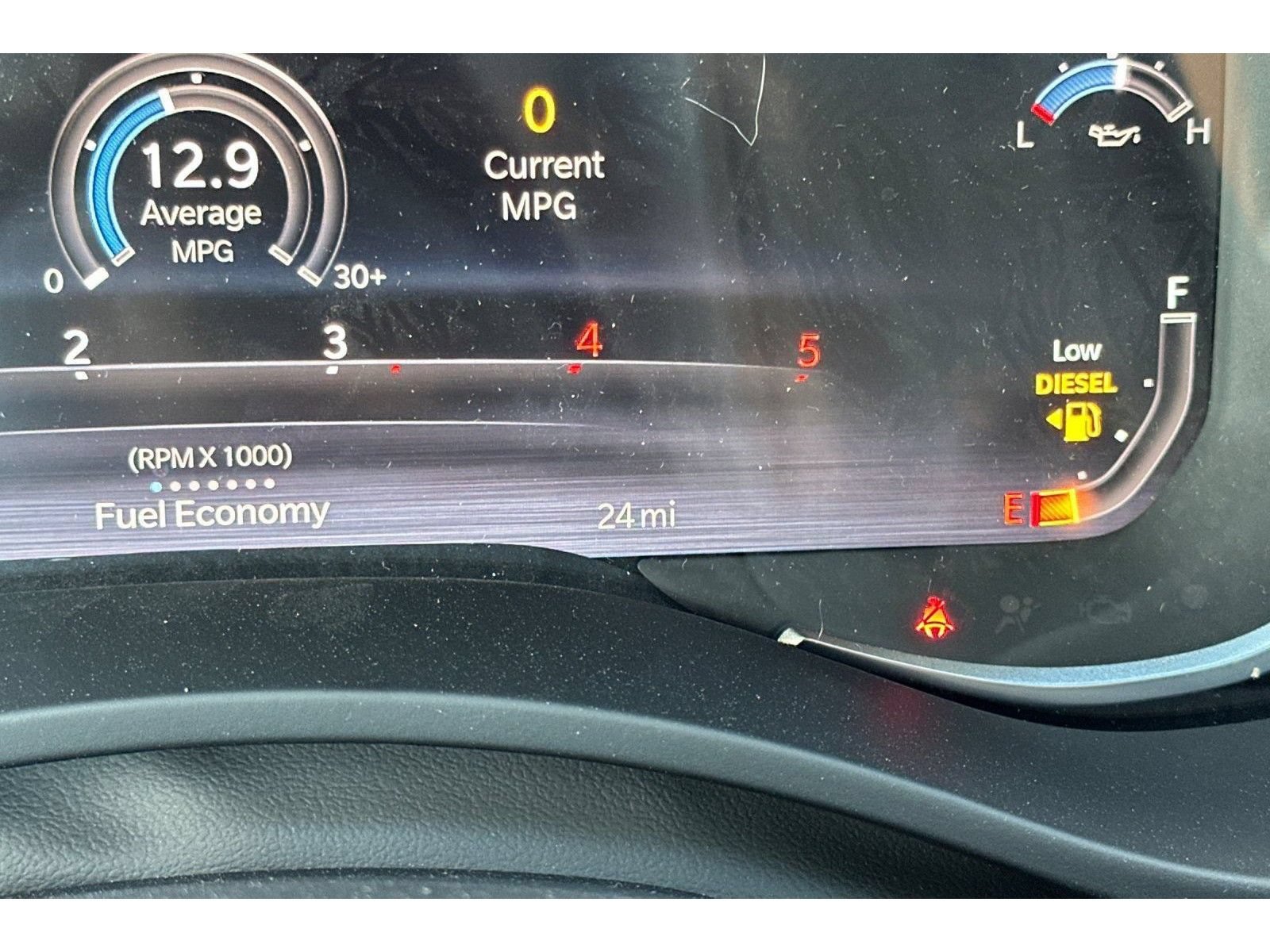 New 2026 RAM 3500 Laramie AWD/4WD image 28