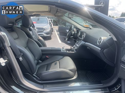 Used 2018 Mercedes-Benz SL 550 image 35