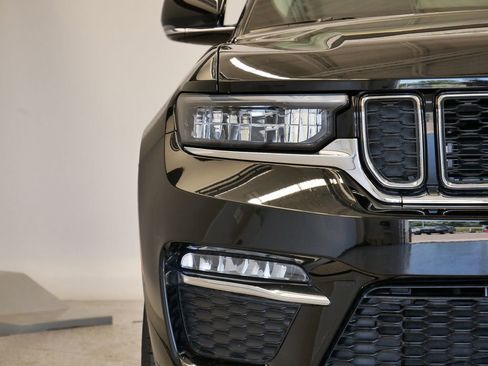 Certified 2023 Jeep Grand Cherokee Limited image 52