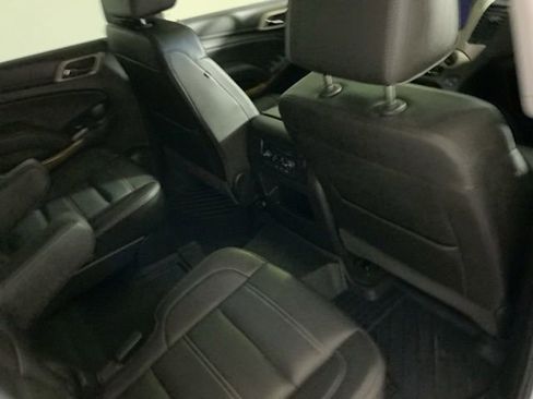 Used 2017 GMC Yukon Denali w/ Open Road Package AWD/4WD image 33
