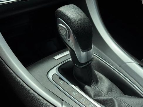 Used 2016 Ford Fusion SE FWD image 17