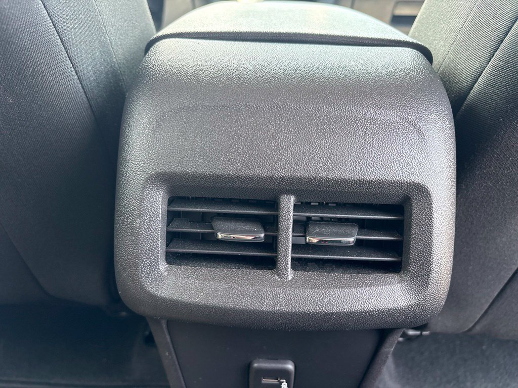 Used 2024 Chevrolet Equinox LT FWD image 38