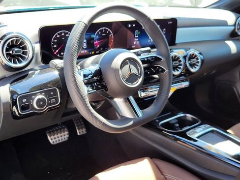 Certified 2025 Mercedes-Benz CLA 250 4MATIC image 18